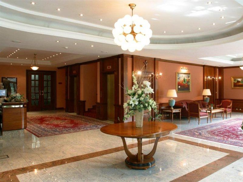 Hotel As Загреб Екстериор снимка